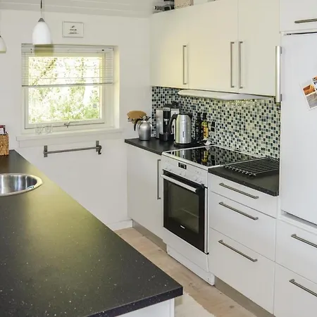 Stunning In W/ 3 Bedrooms Tatil Evi